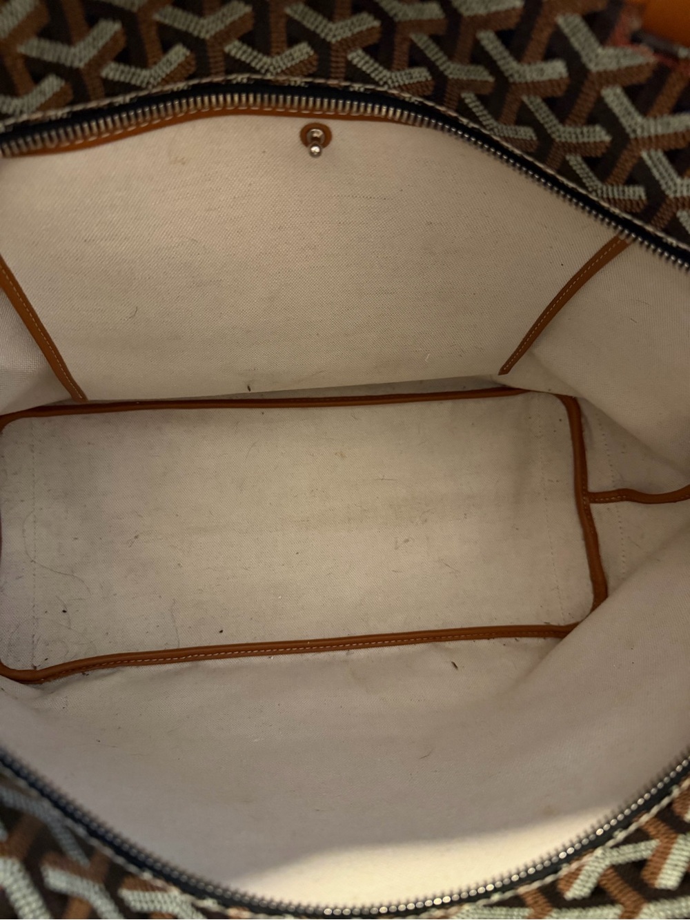 Authentic Goyard Patterned Tote Bag with White Stripe with dust bag - Picture 6 of 13